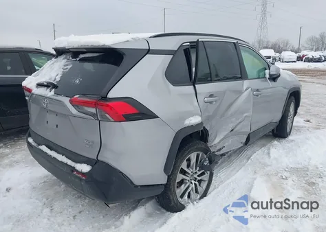 2023 Toyota Rav4 Xle Premium z USA, uszkodzony, nr VIN 2T3A1RFV0PC379811
